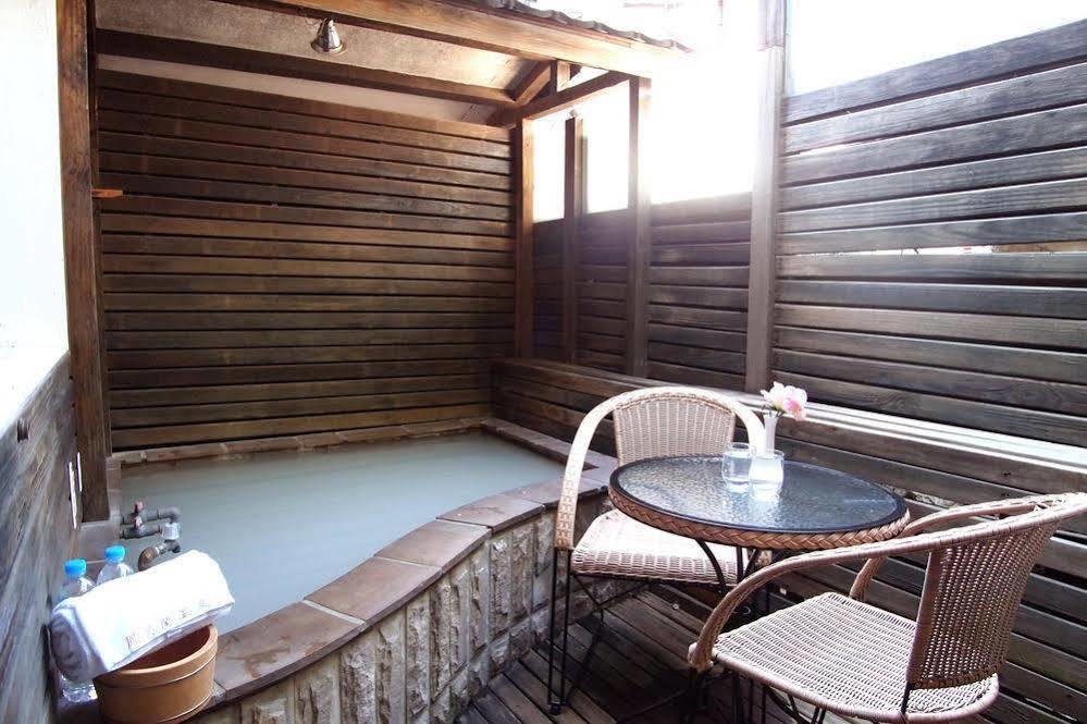 Phoenix Pavilion Hot Spring Hotel Taipeh Exterior foto
